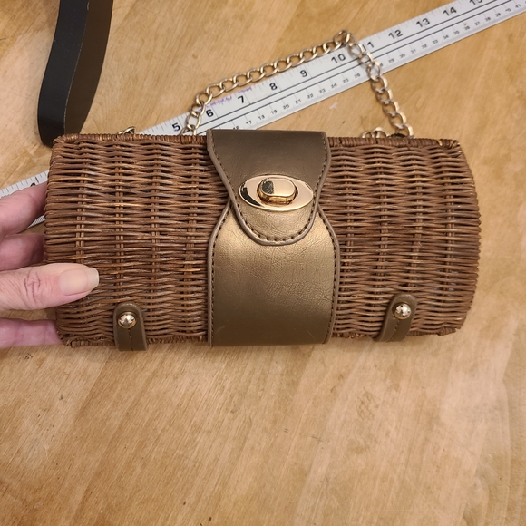 Woven Rattan Chain-Handle Shoulder Bag in Brown - Picture 3 of 5